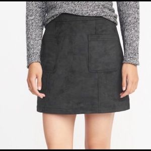 3 for $20 — Old Navy Suede Mini Skirt sz 0